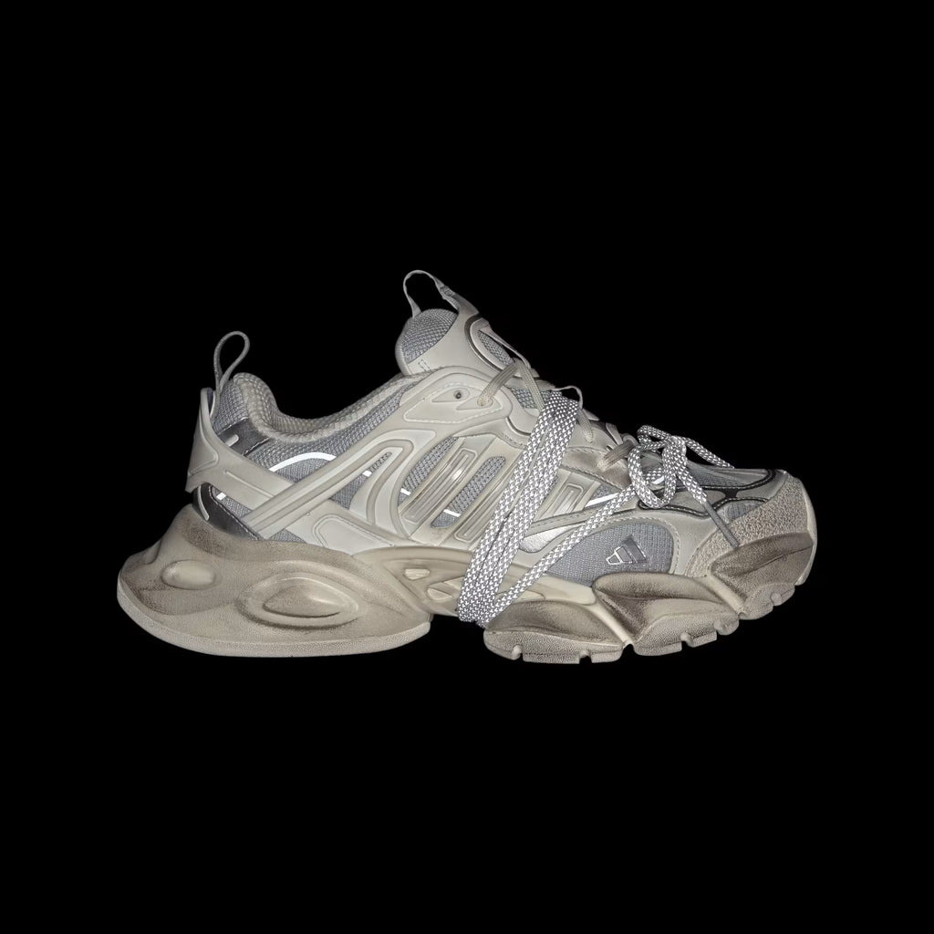 XLG Runner Deluxe Shoes