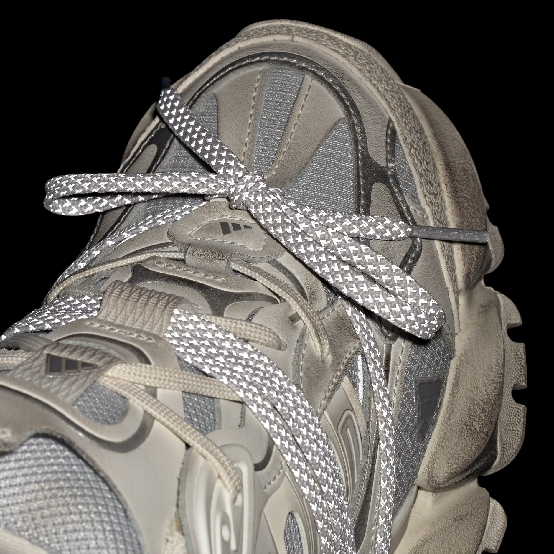 XLG Runner Deluxe Shoes