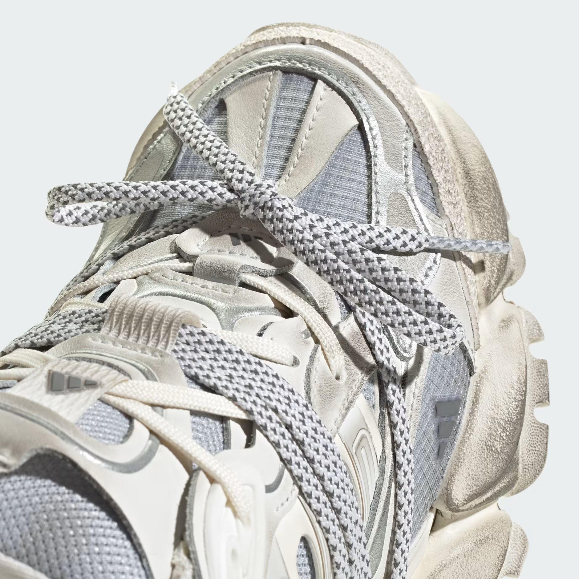 XLG Runner Deluxe Shoes