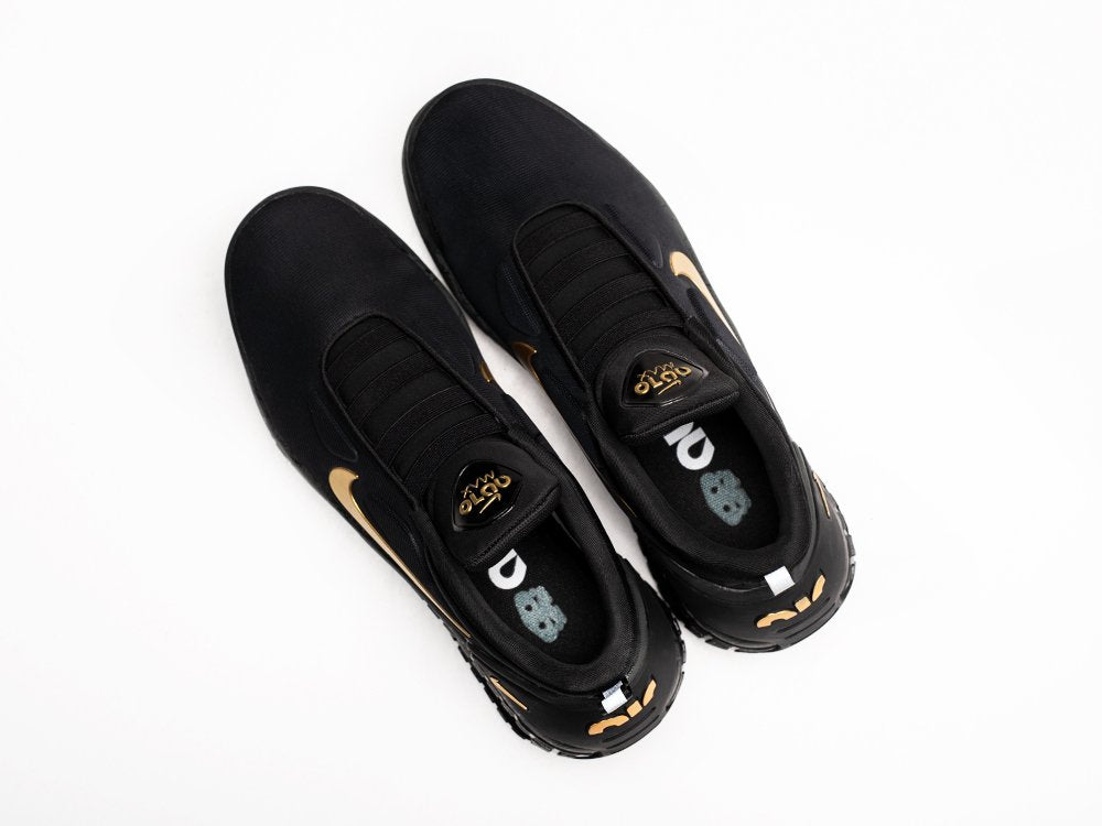 Nike Adapt Auto Max sneakers in black