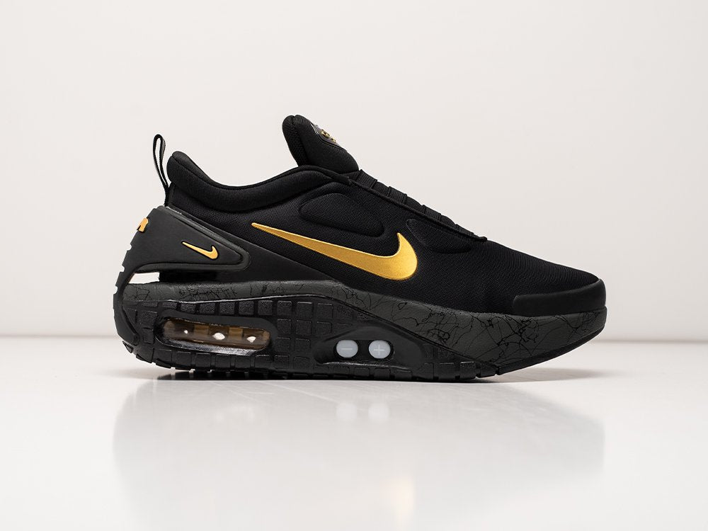 Nike Adapt Auto Max sneakers in black